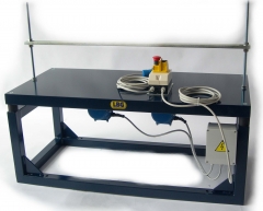 C060 Unidirectional vibrating table